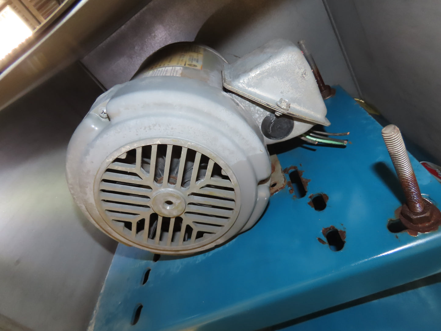 Hartzell 31B-24-900 Tubeaxial Fan 24" Belt Drive 3/4 Hp Motor 208-230/460V