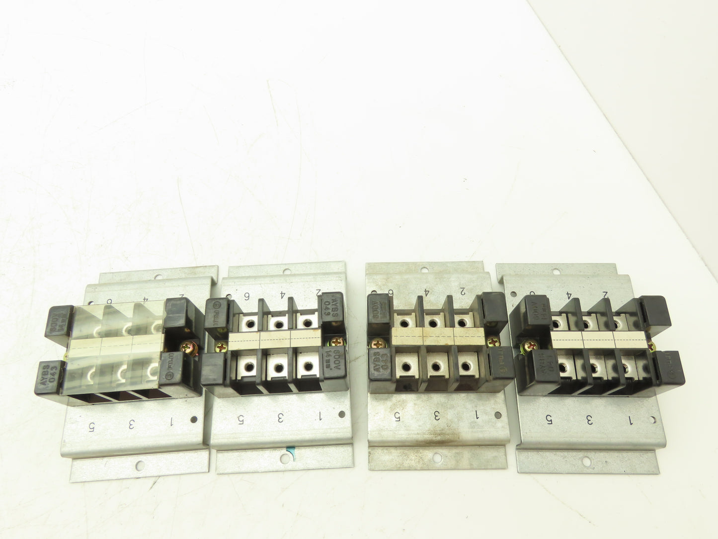 Fanuc Fuji A05B-2408-C092 Circuit Breaker Terminal Block 3-Pole AYBS043 Lot of 4