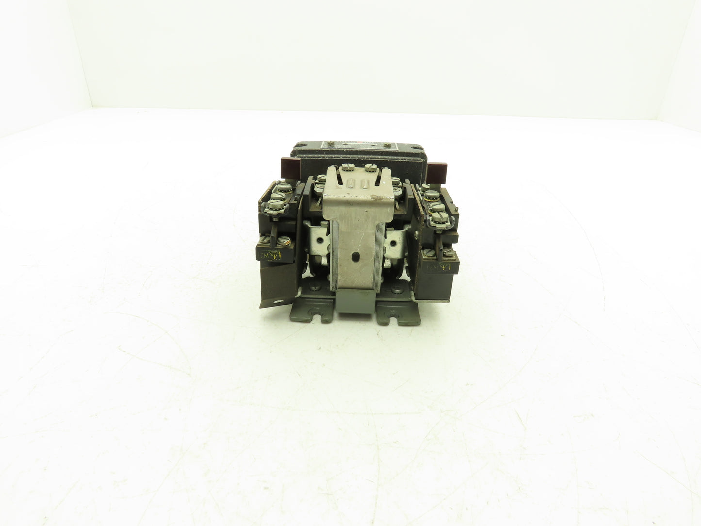 General Electric CR7006C101Q AC Motor Starter 7.5Hp 600VAC 110V Coil 3Ph