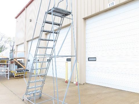 Cotterman Metal Rolling Ladder 12-Step 10'H Platform 24x7"Tread 162"H 32"W 450Lb