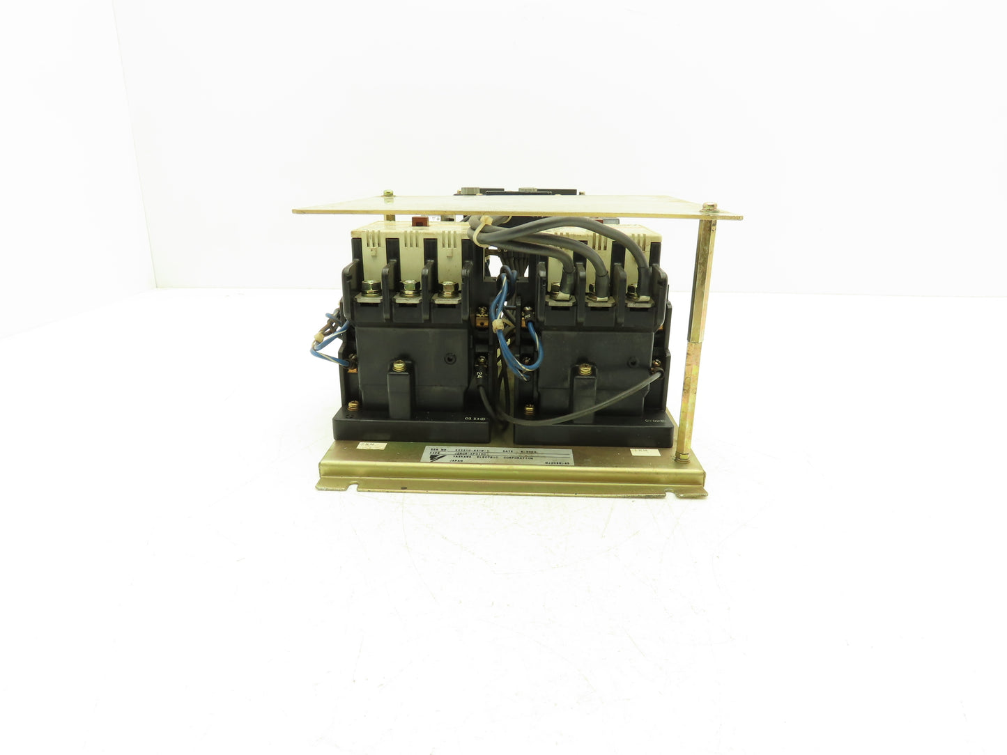 Yaskawa Electric JZRCR-XPU10C Servo Controller Distribution Module