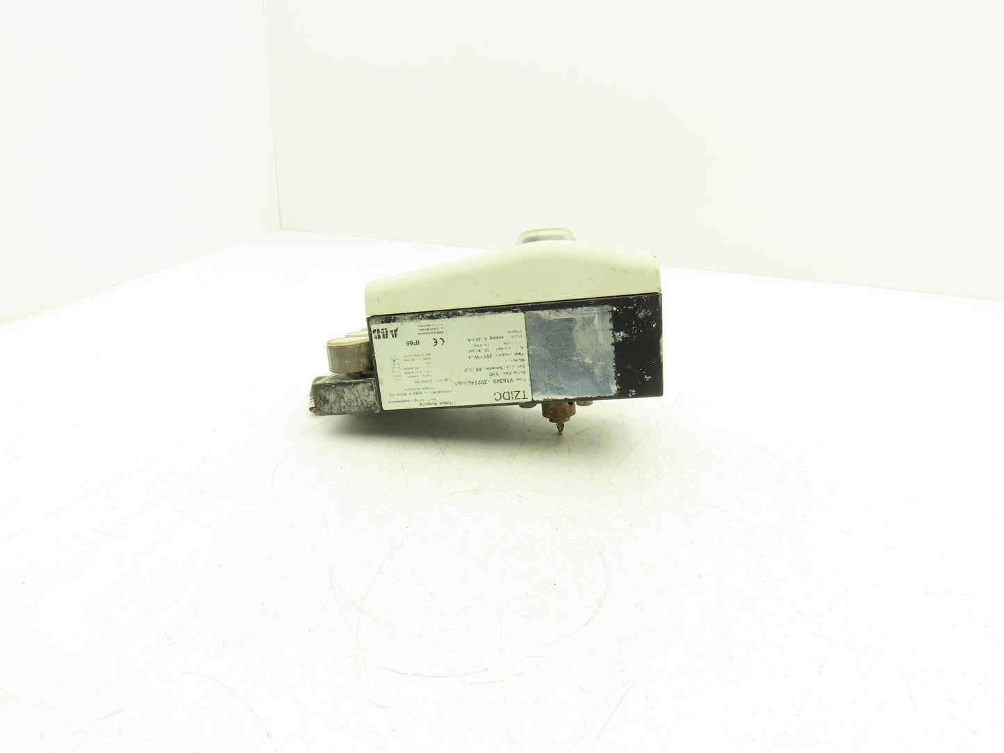 ABB V18345-2022420001 Pneumatic Valve Digital Positioner Double Acting 1/4" NPT