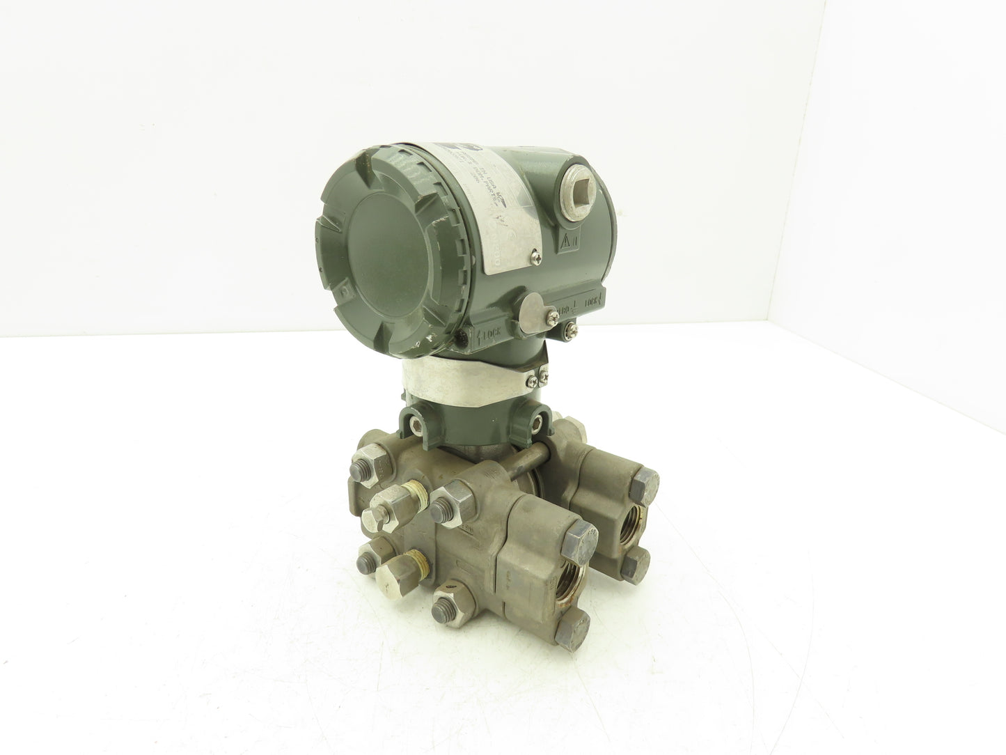 Yokogawa EJA110A-EHS4B-92NA/FF1/D1 DPharp Pressure Transmitter 2300psi 24VDC