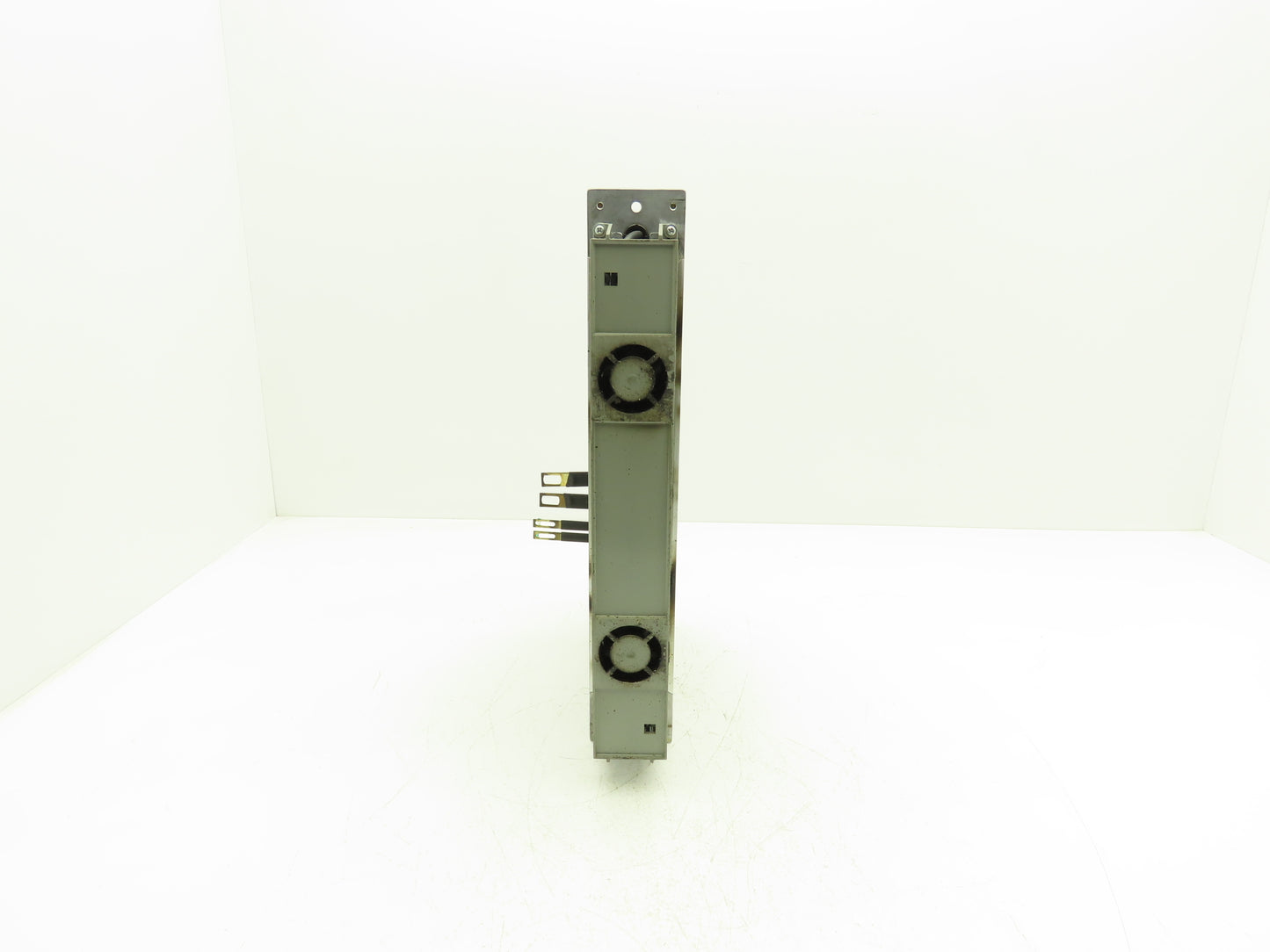 Mitsubishi MDS-D-V2-8080 Servo Amplifier Drive 230VAC In 155VAC 3PH 0-240Hz Out