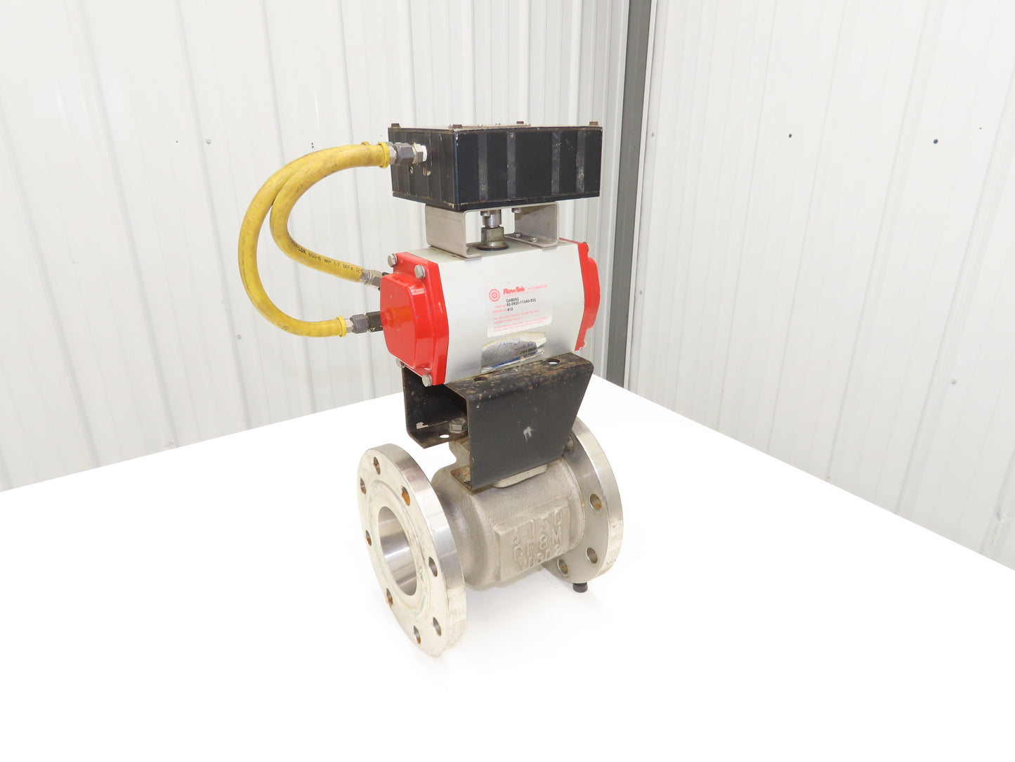 FlowTek 4-150 4" Stainless Ball Valve & Pneumatic Actuator Assembly DAB092