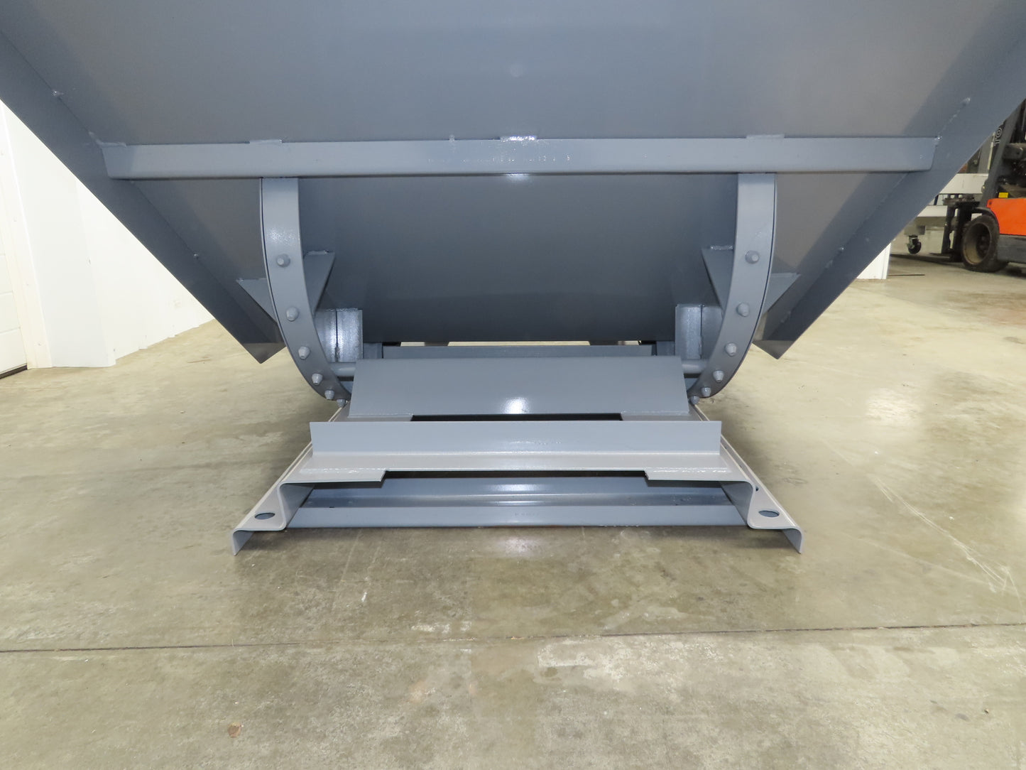 Wright 15055-GRY 1-1/2 YD Self Dumping Hopper 4000lbs Trash Recycle 10 Gauge Bin