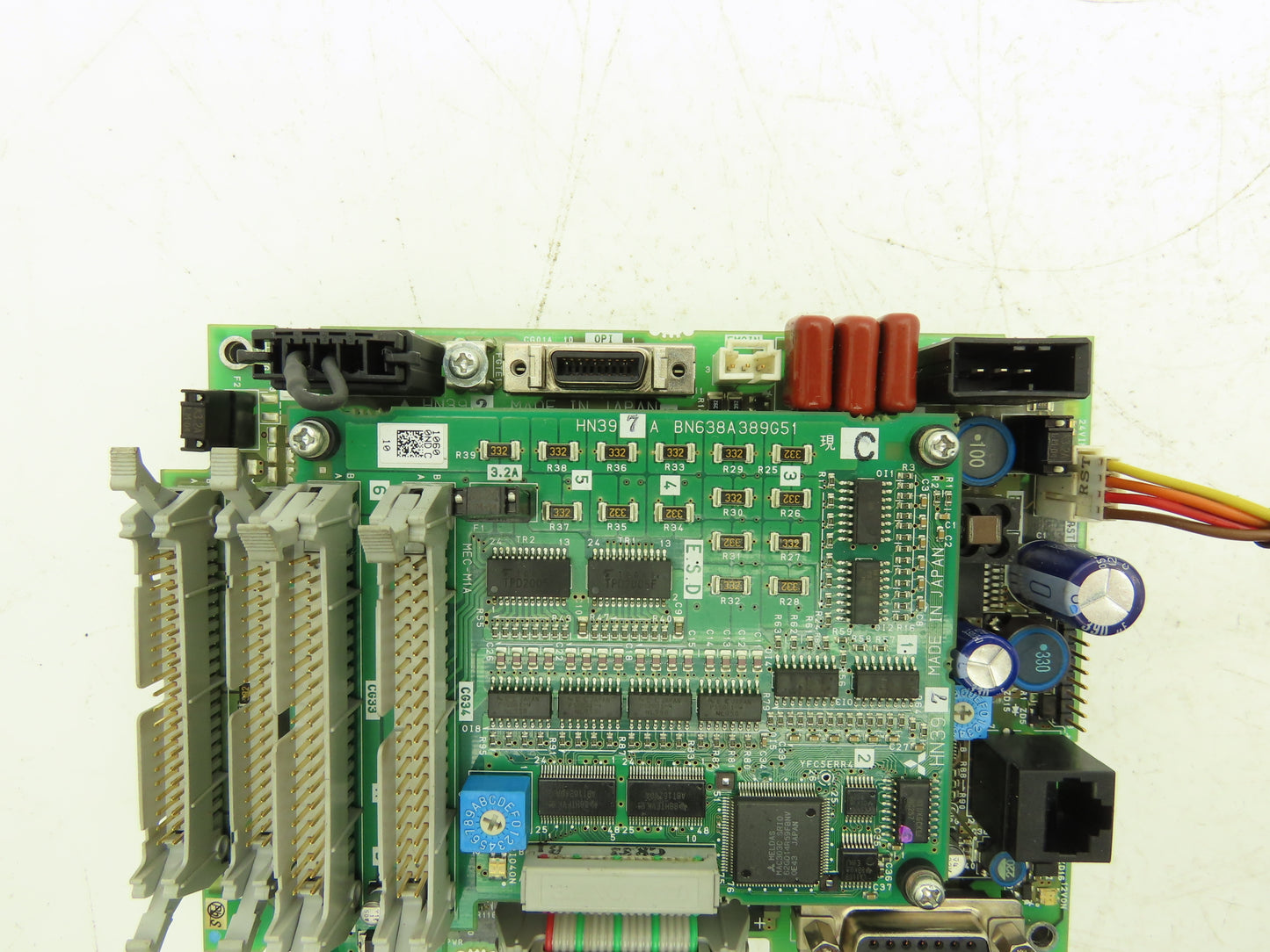 Mitsubishi FCU7-DX771 Control Card for Operator Interface Unit 24VDC 5A