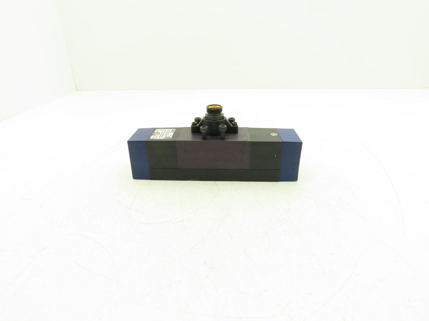 Parker H26WXBG3B9000GB Pneumatic Air Solenoid Valve 3 Pos 5 Way 24VDC Coil 145 PSI