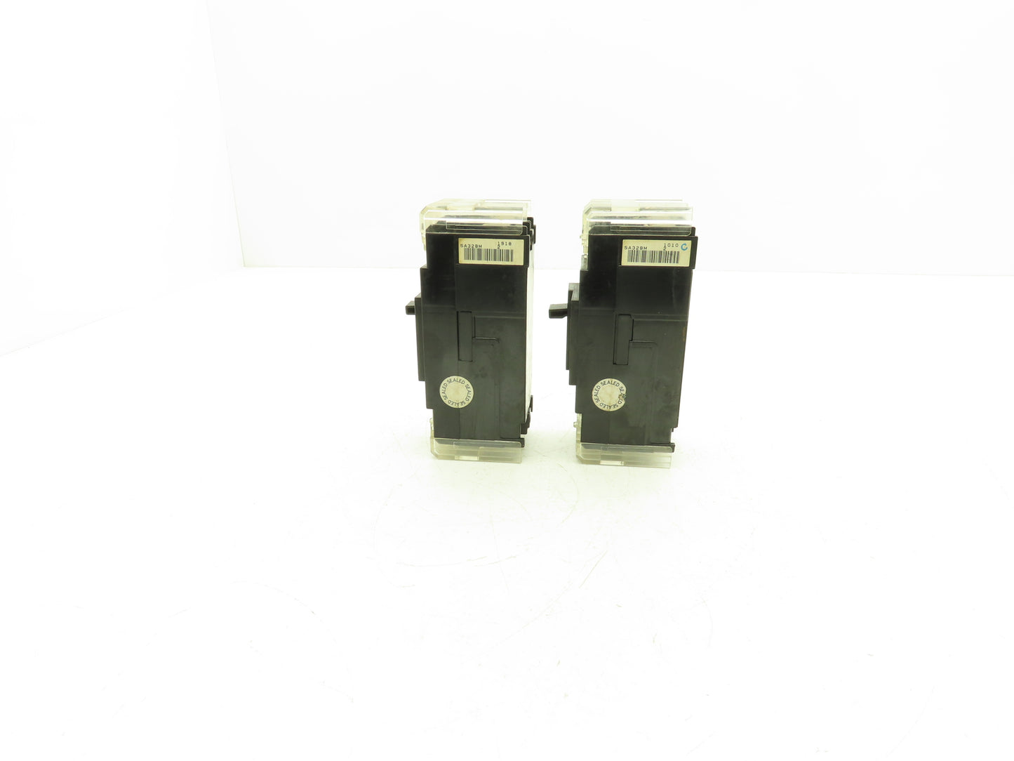 Fuji Electric SA32BM Auto Break 2-Pole Circuit Breaker 2A 220VAC Lot of 2