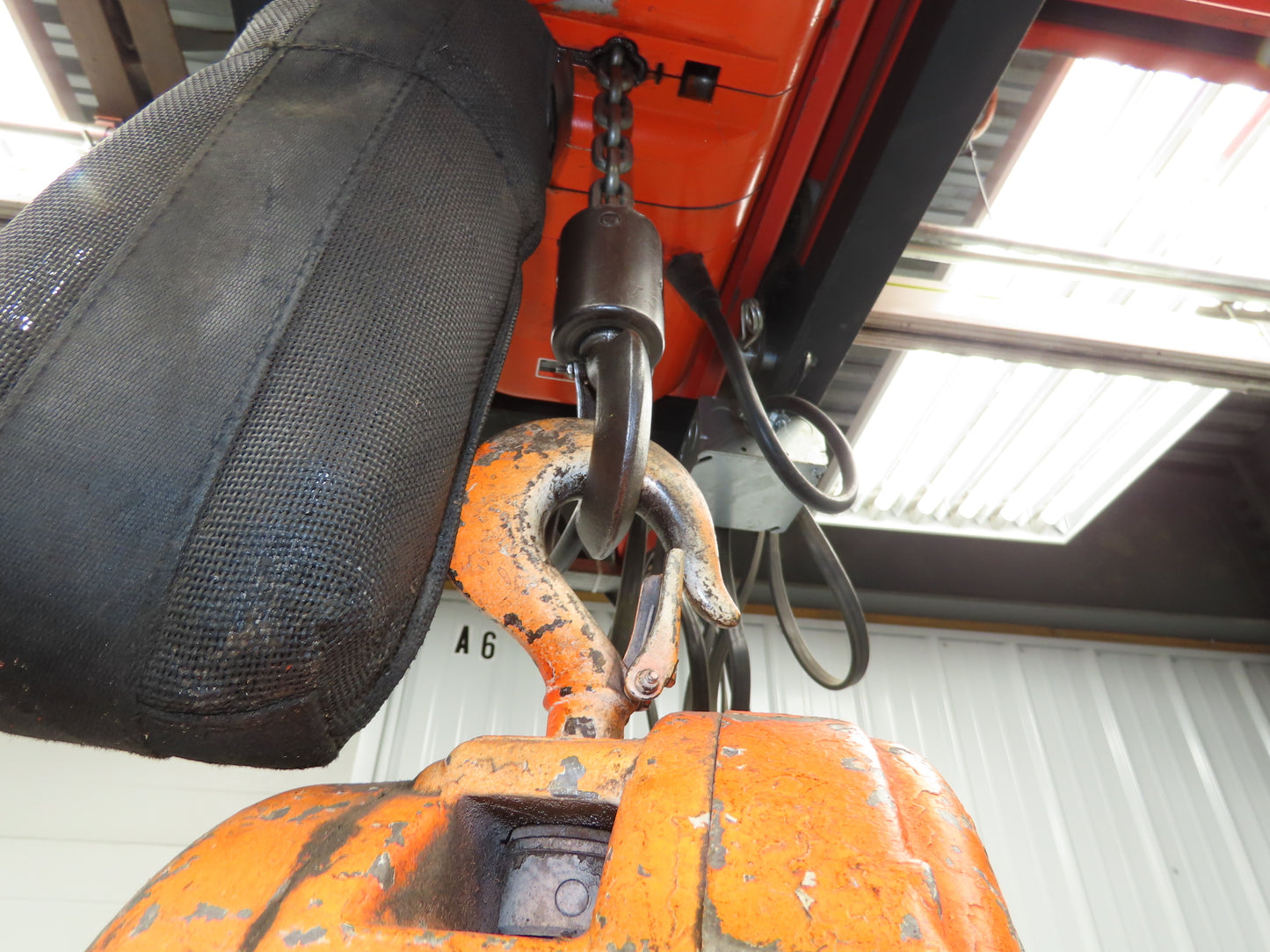 CM Model M Cyclone 1 Ton 2000Lb Manual Chain Fall Hand Hoist 29' Lift