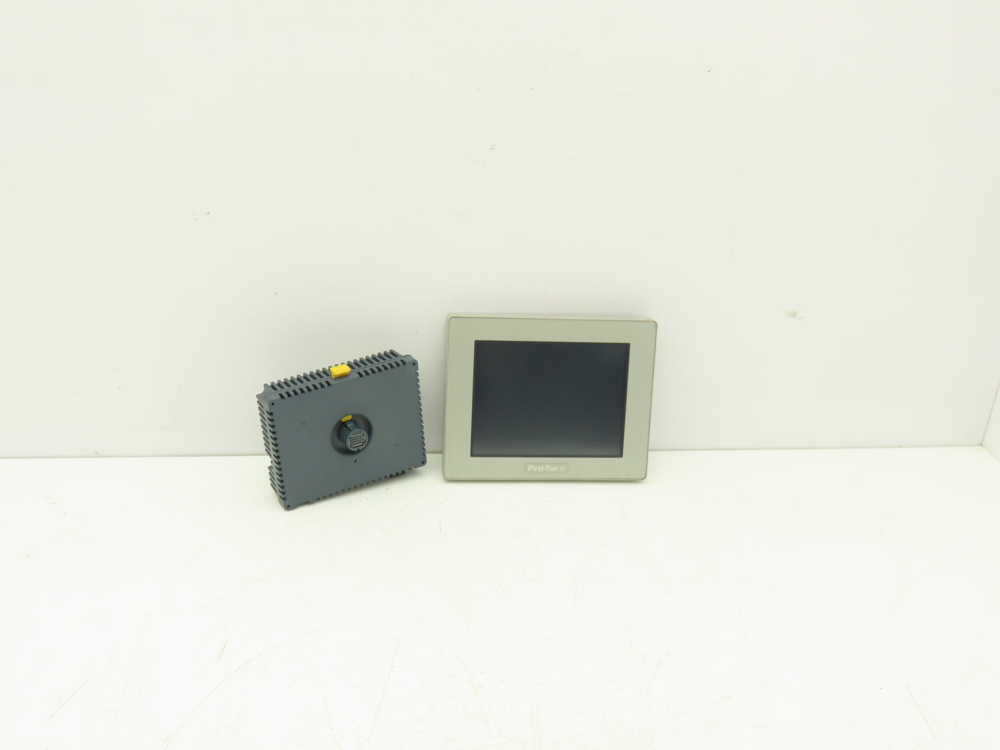 Pro-face PFXGM4301TAD HMI Color Touch Screen Panel Cracked Plastic Read Desc.