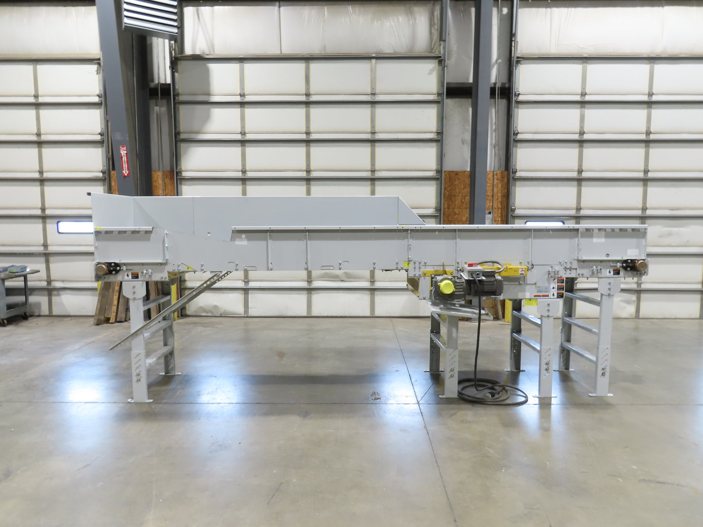 Hytrol HSS 31"x 16' Slider Bed Conveyor 30" Belt 2Hp 3PH Center Drive 114fpm