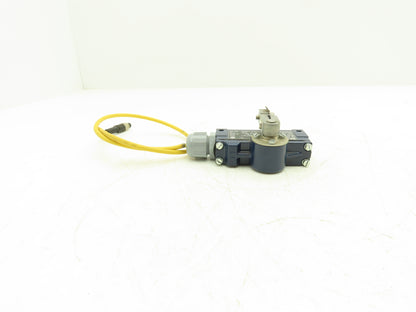 Schmersal M2H 302-11Y-M16-F10 Safety Limit Switch 230V  Lot of 2