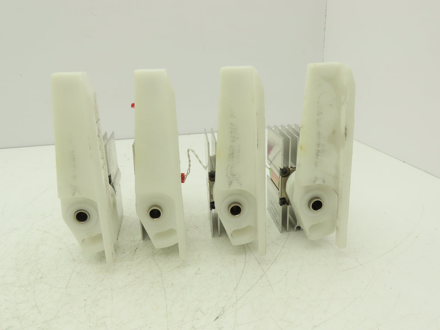 Mantissa Conveyor Tiploc Tilt Tray Tipper RH Actuator Arm 000-101-54  Lot of 4