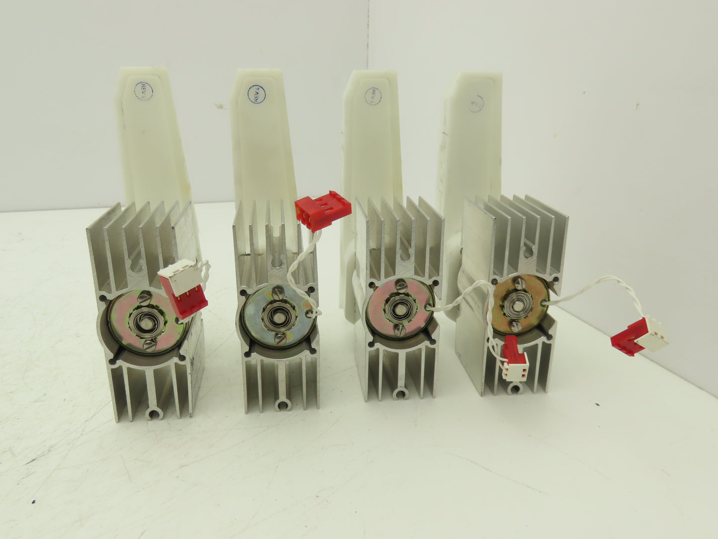 Mantissa Conveyor Tiploc Tilt Tray Tipper RH Actuator Arm 000-101-54  Lot of 4