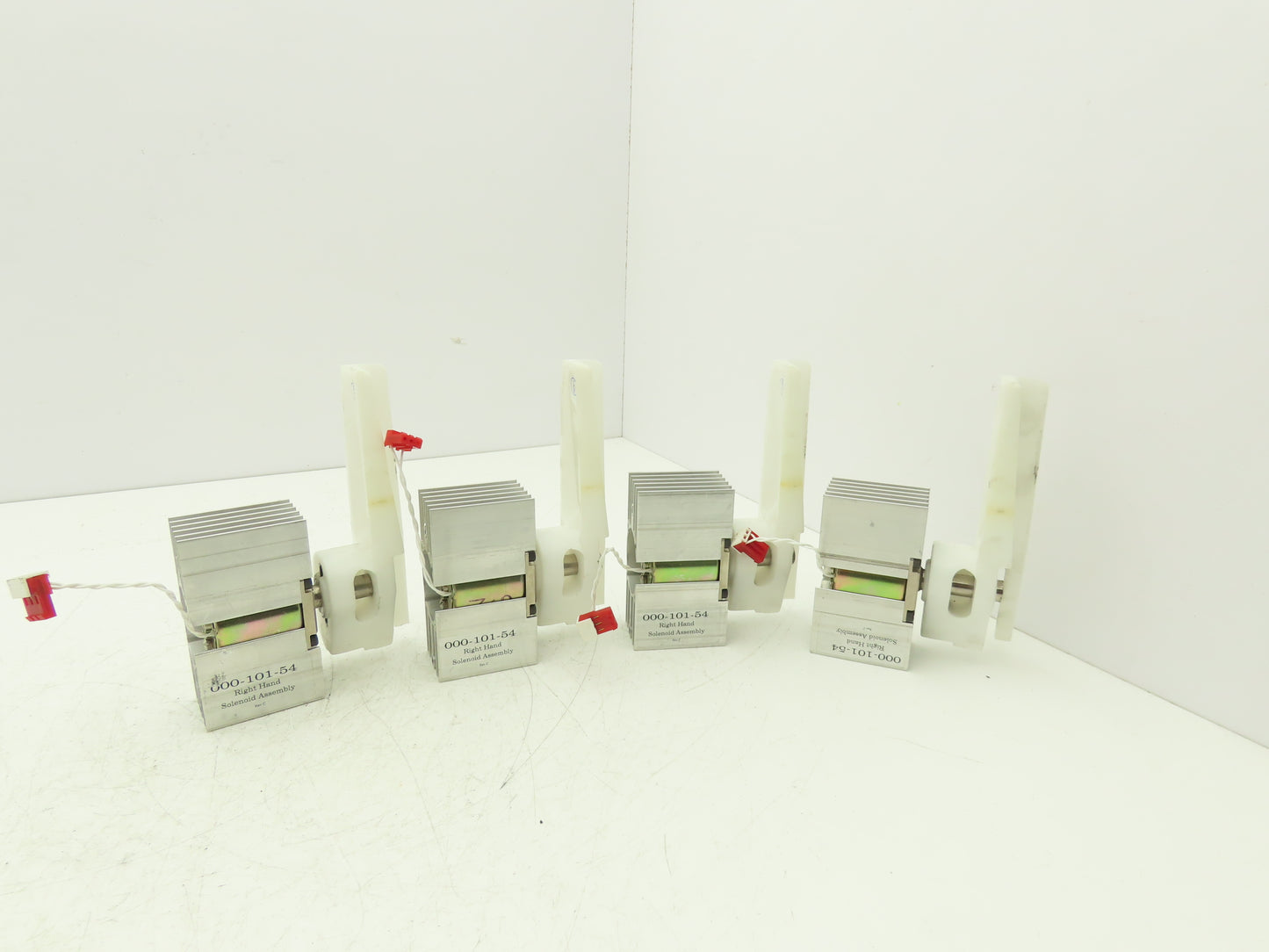 Mantissa Conveyor Tiploc Tilt Tray Tipper RH Actuator Arm 000-101-54  Lot of 4