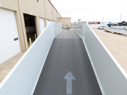 Hytrol HSSHD 43"x 47' 6" Incline Belt Conveyor 5Hp 3PH Center Drive 180fpm 102"H