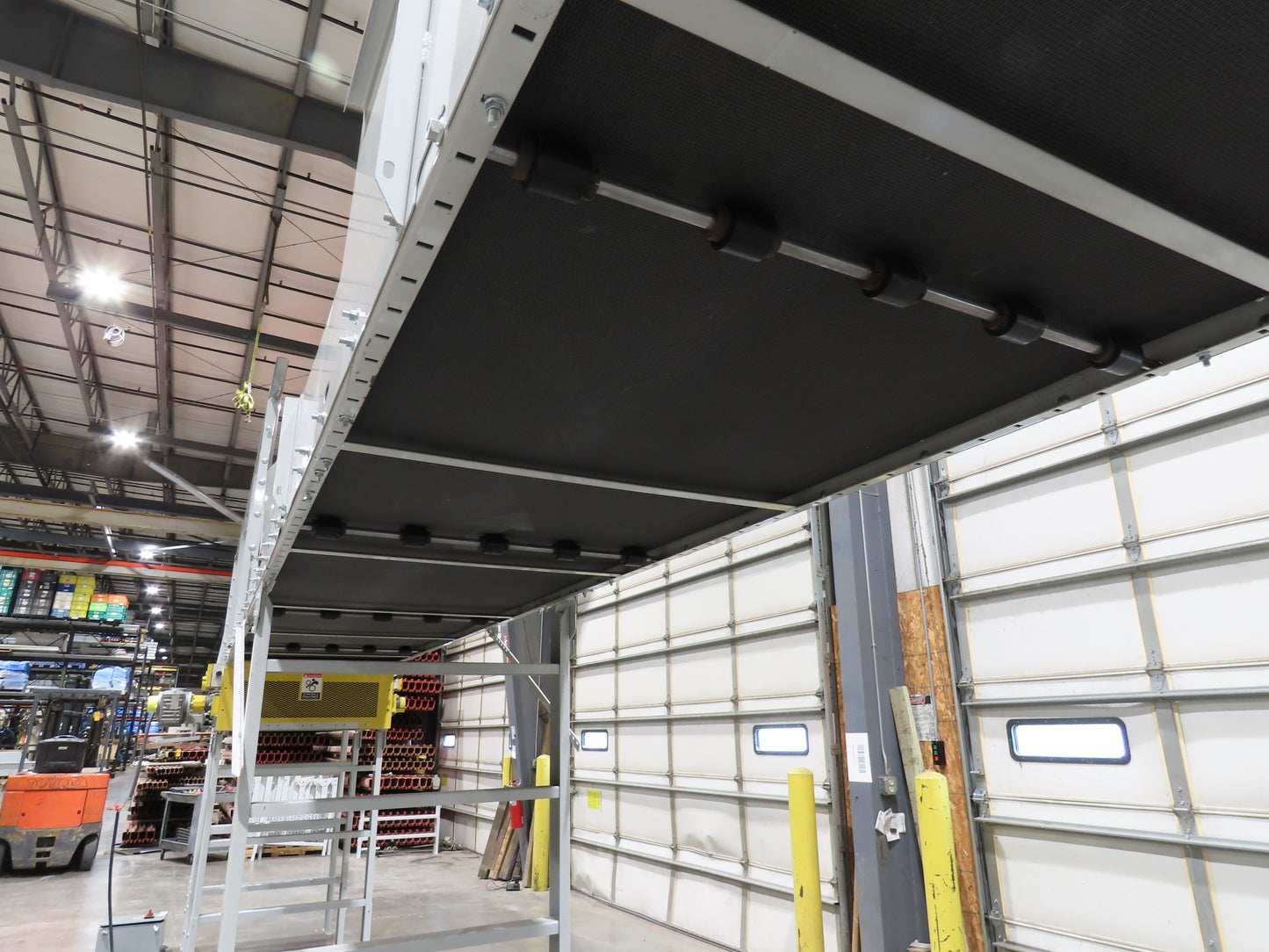 Hytrol BPC 43"x 35' Slider Bed Conveyor 41" Belt 5Hp 3PH Center Drive 180fpm