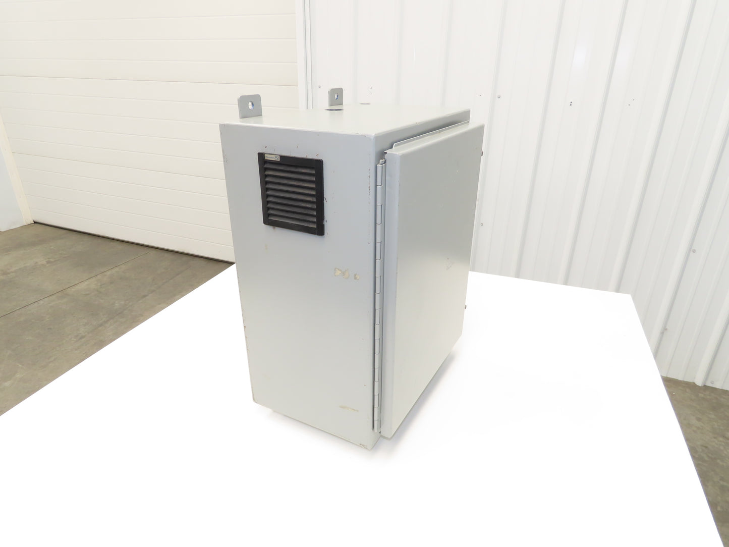 Wiegmann N12201610 Electrical Enclosure Cabinet 20"x16"x10" Backplate