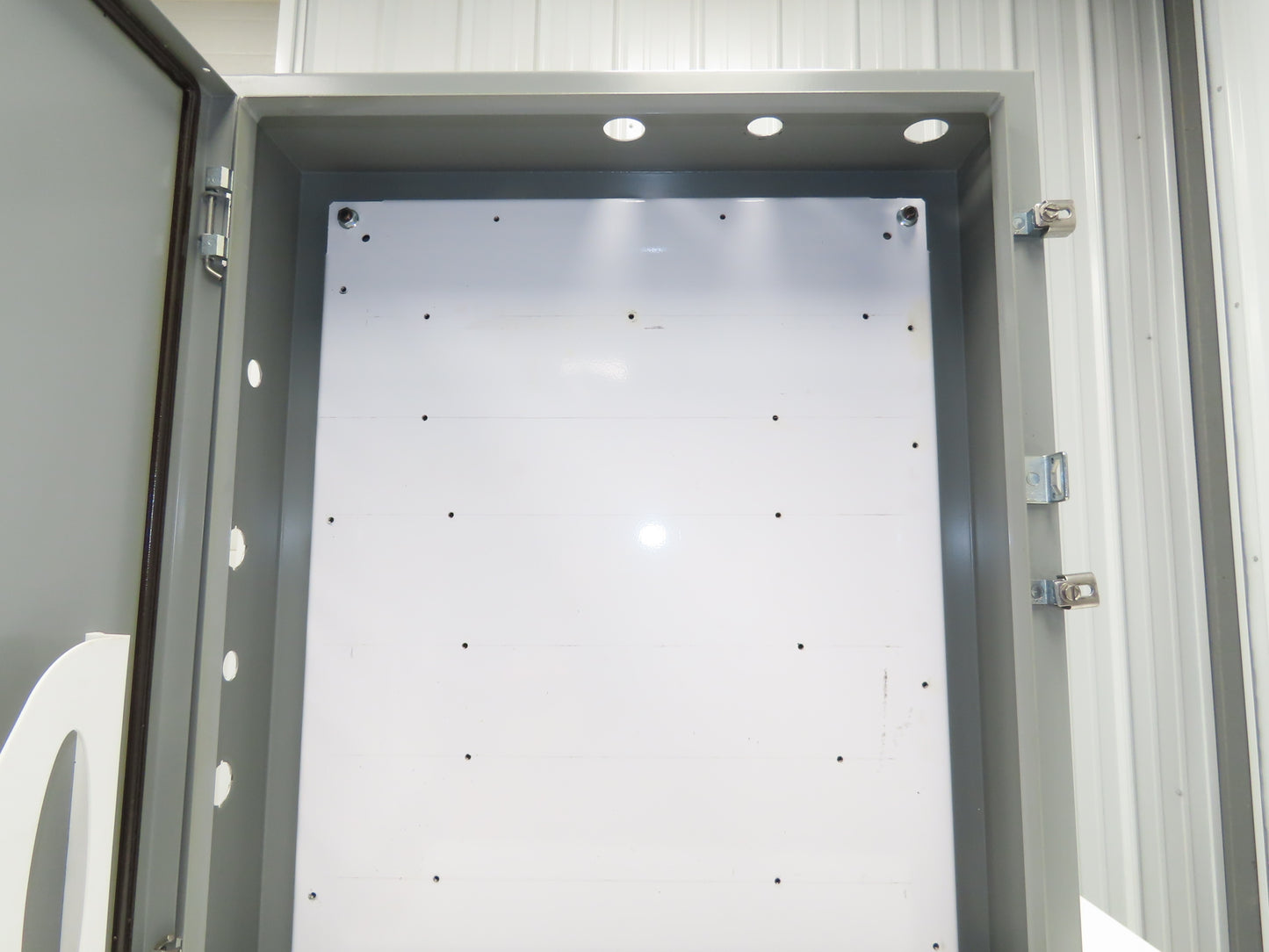 Saginaw SCE-30H2406LP Electrical Enclosure Cabinet 30x24x6" Backplate Knockouts