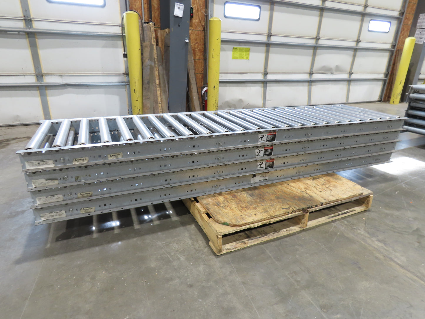 Automotion 24"x 8' Gravity Roller Conveyor 1.9" Roller 21.5"BF 4-Sections 32'