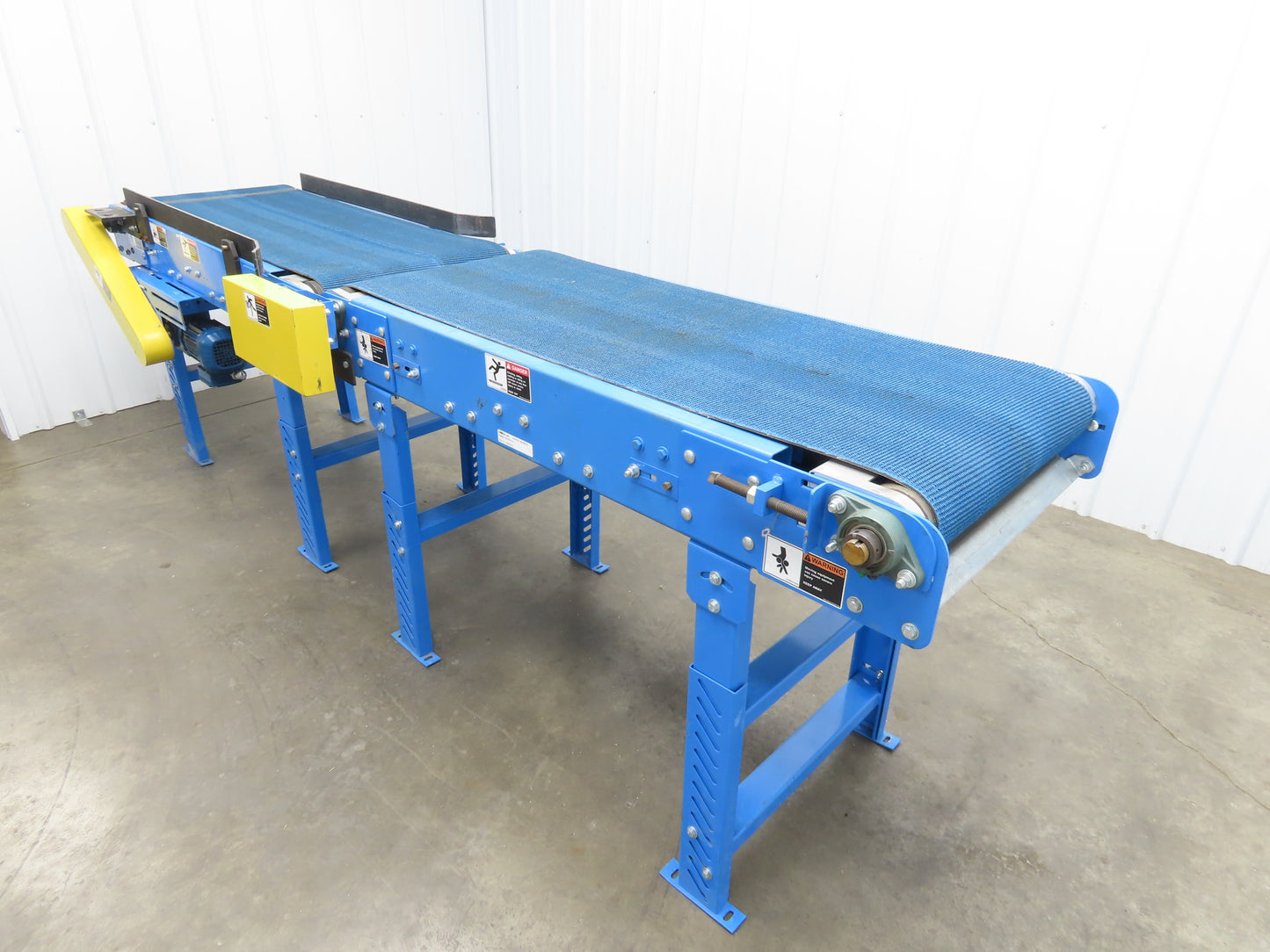 Lewco 25"x 10' Flat/Incline Grip Top Belt Conveyor .75Hp 3PH End Drive 130fpm