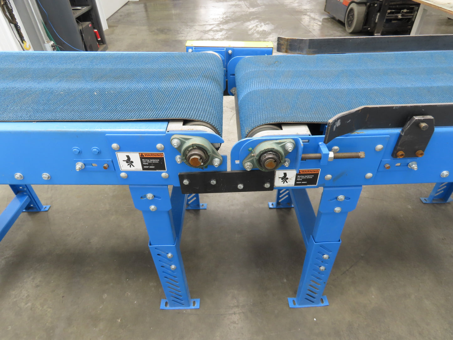 Lewco 25"x 10' Flat/Incline Grip Top Belt Conveyor .75Hp 3PH End Drive 130fpm