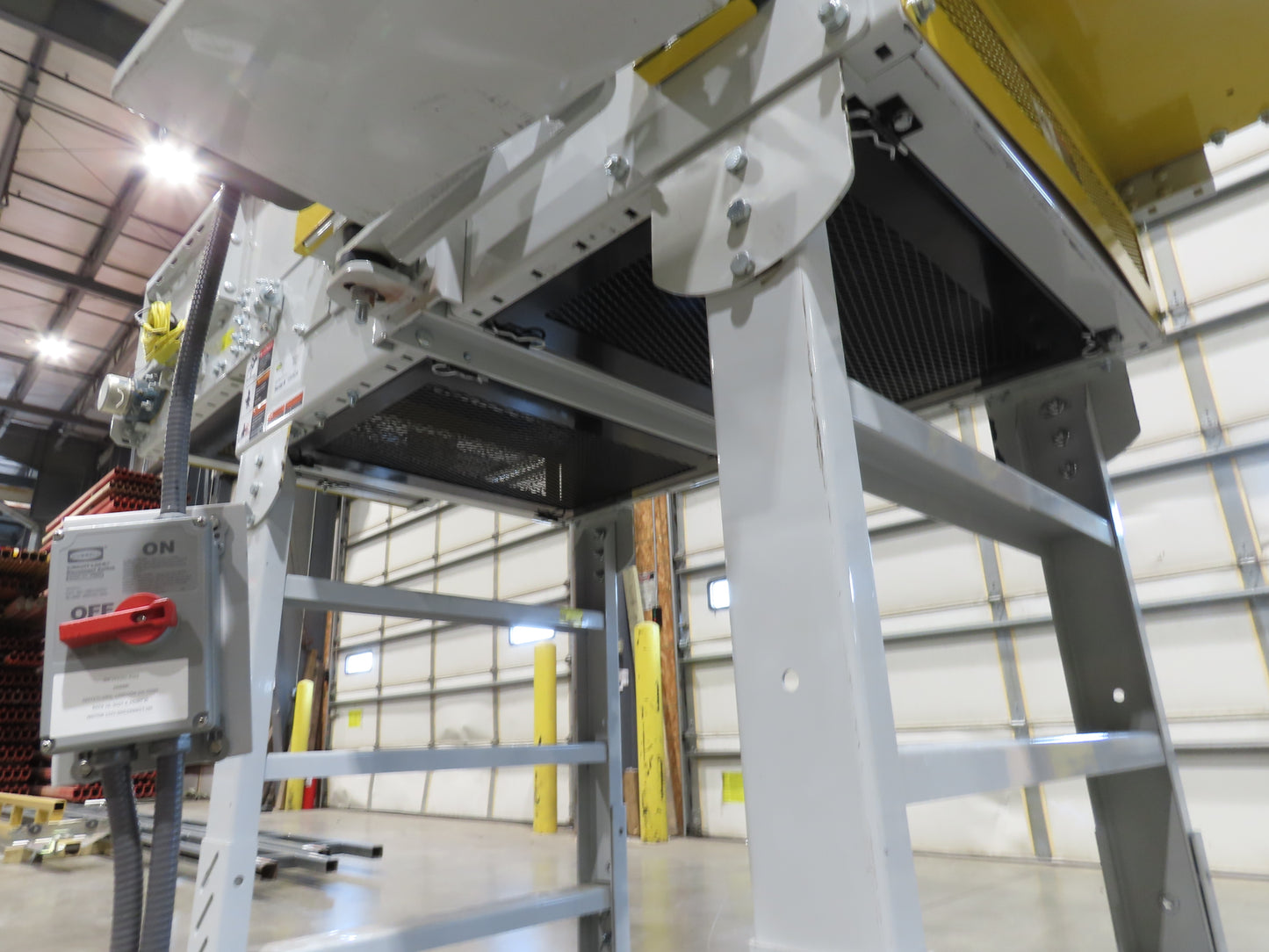 Hytrol HSS 31"x 10' 6" Slider Bed Belt Conveyor 2Hp 3PH LH Center Drive 114fpm