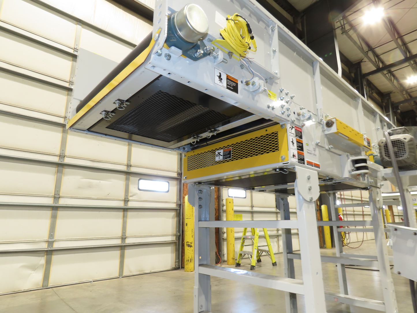 Hytrol HSS 31"x 10' 6" Slider Bed Belt Conveyor 2Hp 3PH LH Center Drive 114fpm