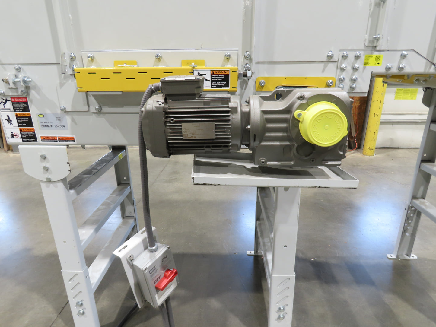 Hytrol HSS 31"x 10' 6" Slider Bed Belt Conveyor 2Hp 3PH LH Center Drive 114fpm