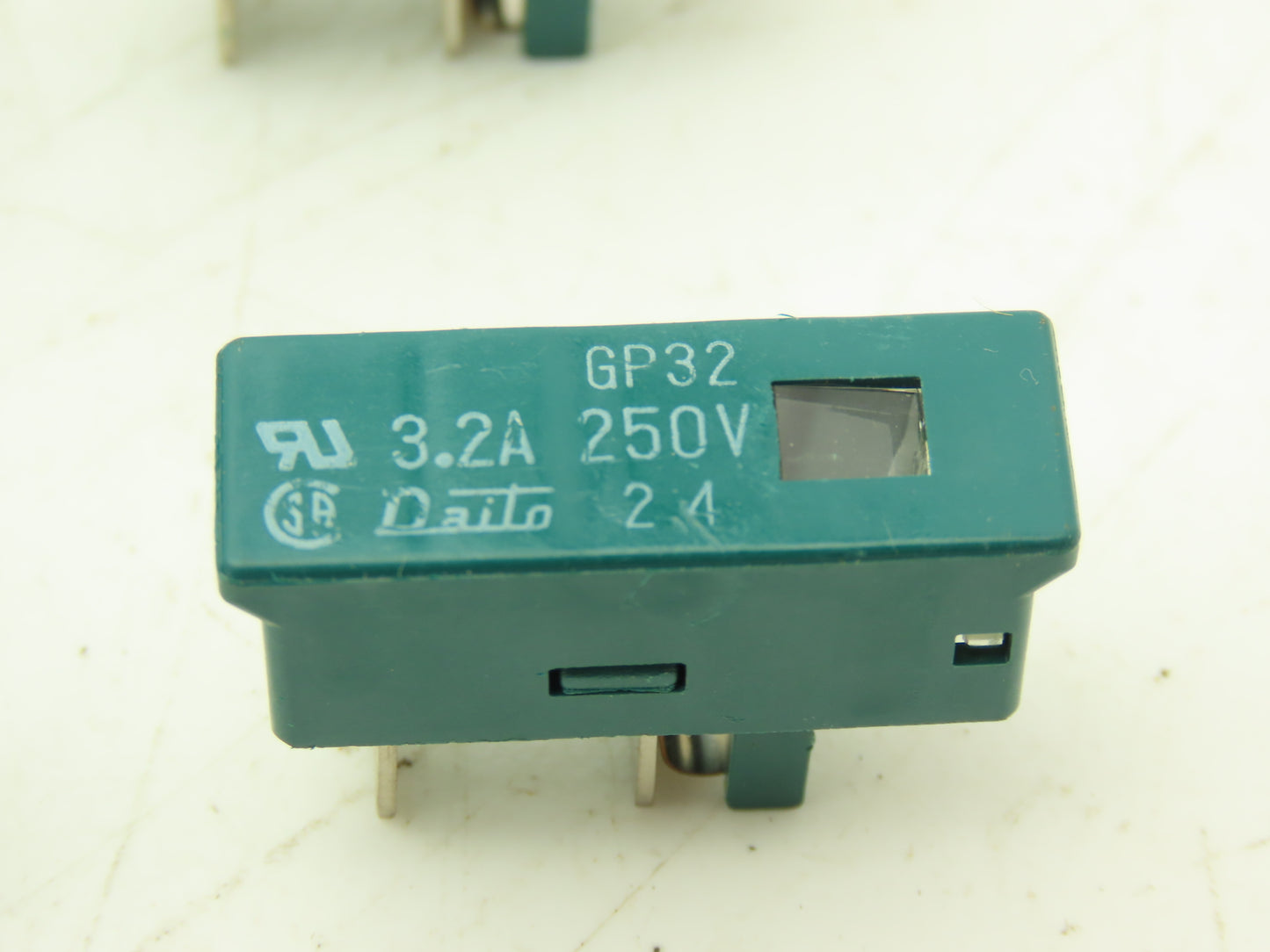 Daito GP32 Alarm Indicating Fuse Green Cartridge 3.2A 250V Lot of 15