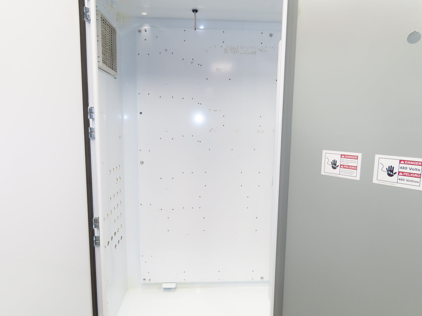 Hoffman A60X6118LPFTC Electrical Enclosure 60x61x18" Dual Door Control Box