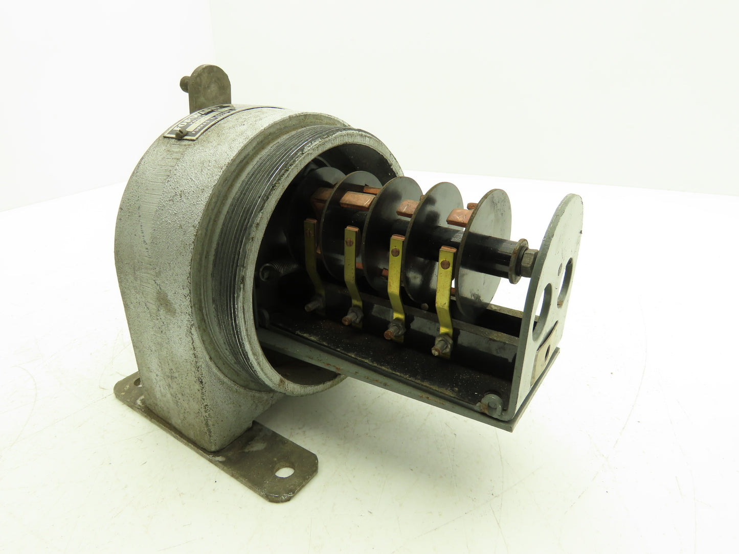 Furnas EKT4 Reversing Manual Drum Switch 3-Pole Reverse/Off/Forward 1" NPT