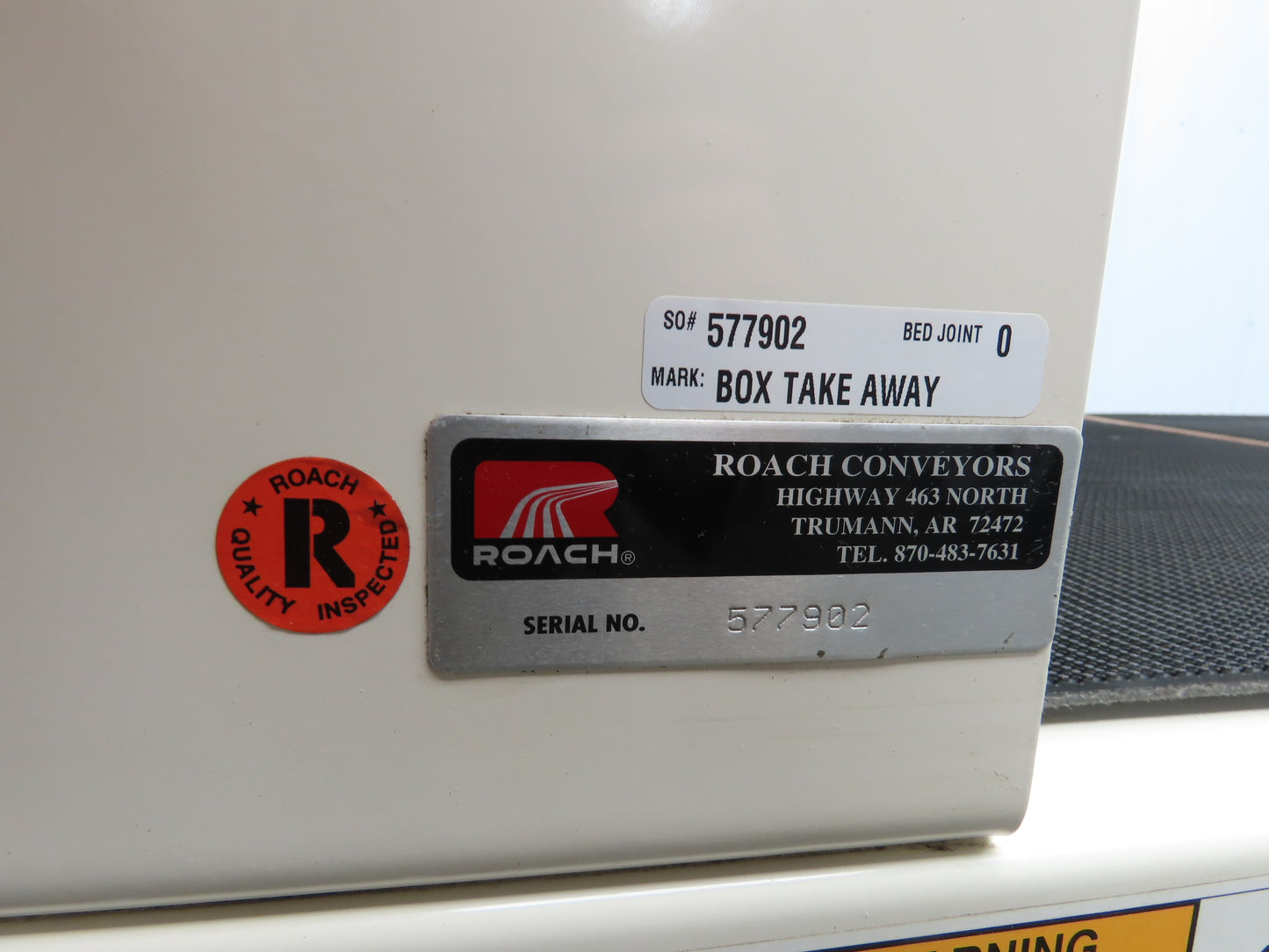 Roach 34"x 8' Slider Bed Grip Top Belt Conveyor .75Hp 3PH End Drive 40fpm