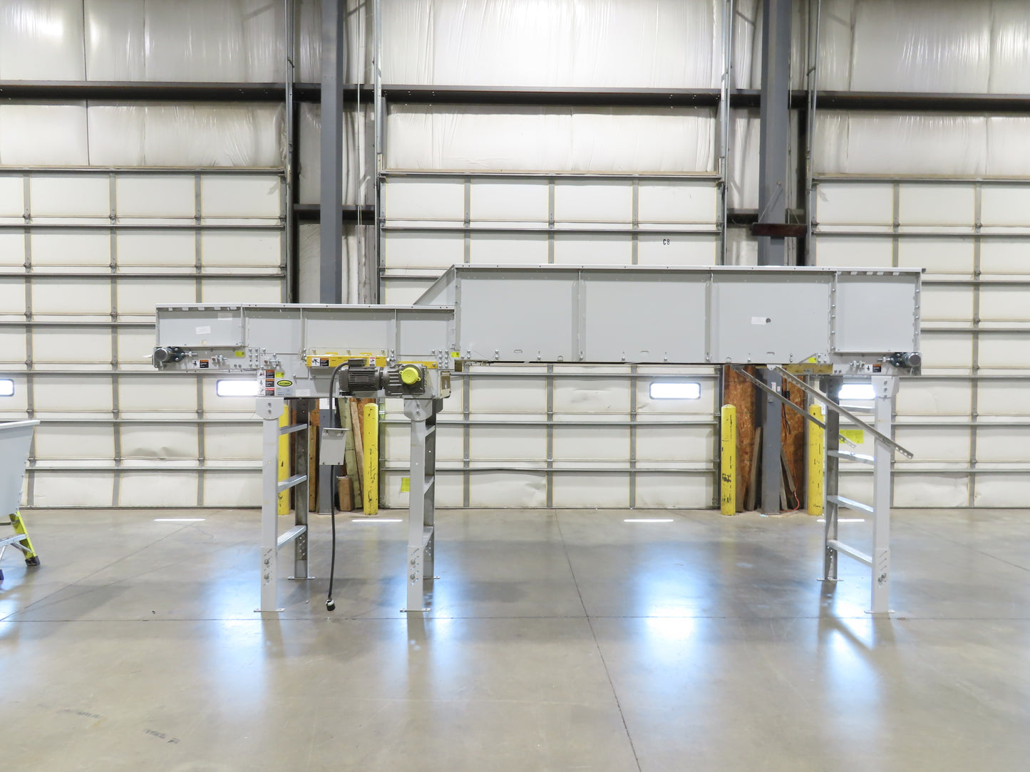 Hytrol HSS 31"x 18' Slider Bed Conveyor 30" Belt 2Hp 3PH Center Drive 114fpm