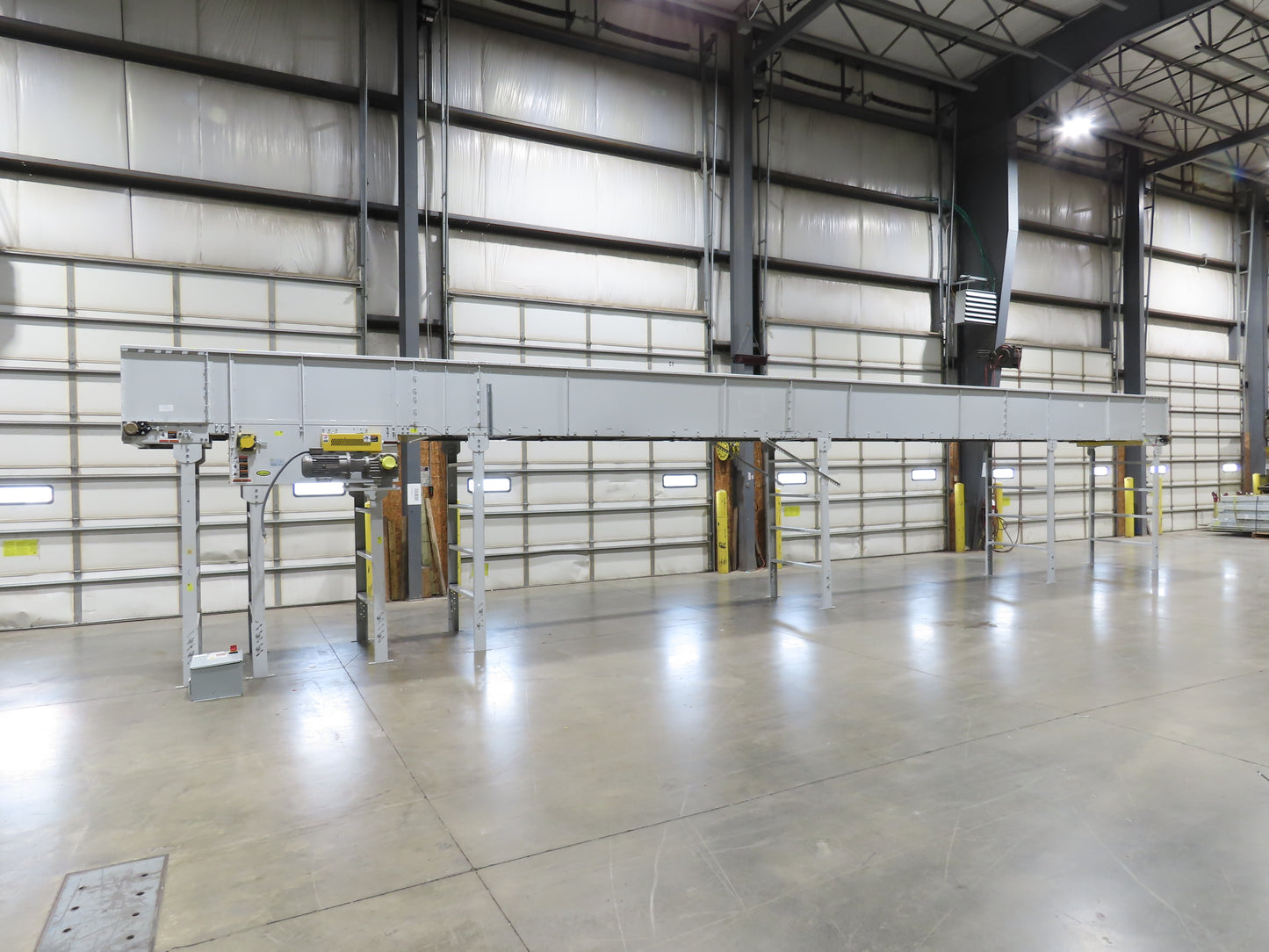 Hytrol BPC 43"x 45' 9" Slider Bed Conveyor 41" Belt 5Hp 3PH Center Drive 180fpm