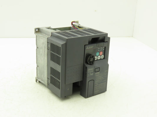 Mitsubishi FR-E740-060-NA E700 VFD AC Inverter 3HP 480VAC 6A 3PH