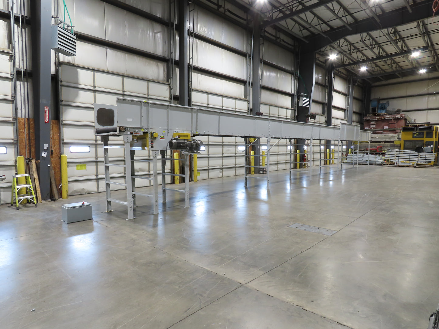 Hytrol BPC 43"x 65' Slider Bed Conveyor 41" Belt 7.5Hp 3PH Center Drive 170fpm