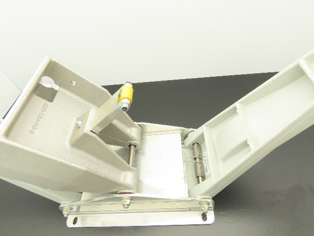 Mantissa 000-104-02-150 Sorter Conveyor Tilt Deck Tray Tipper Gray TM Assembly