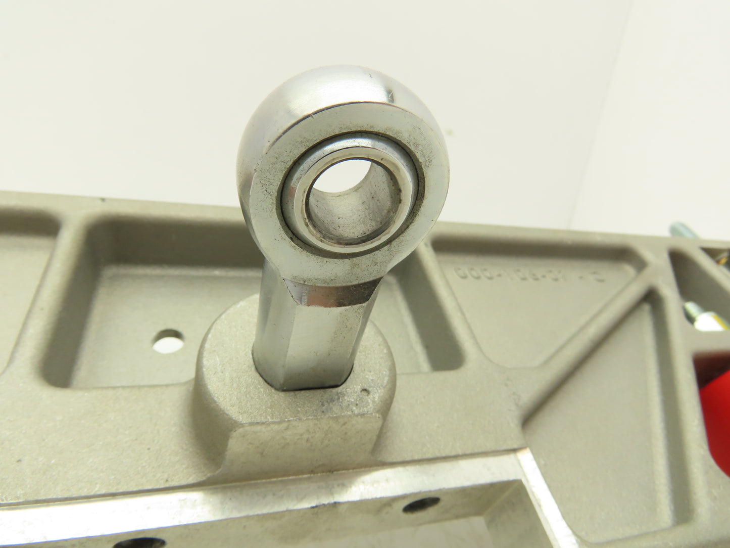 Mantissa Eurosort 000-106-06E Sorter Conveyor Carrier Axle Assembly