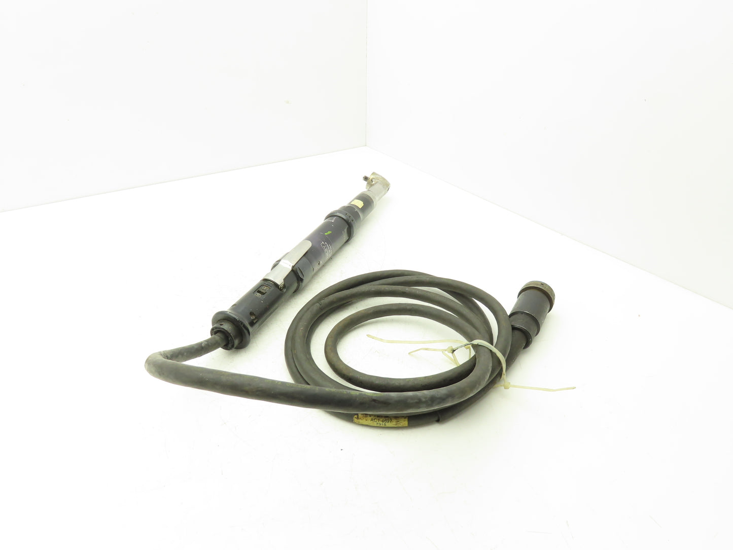 Stanley E30LSRA2AXG-17 Electric Nutrunner 3/8" Drive Right Angle 45Nm 25.9 Ratio