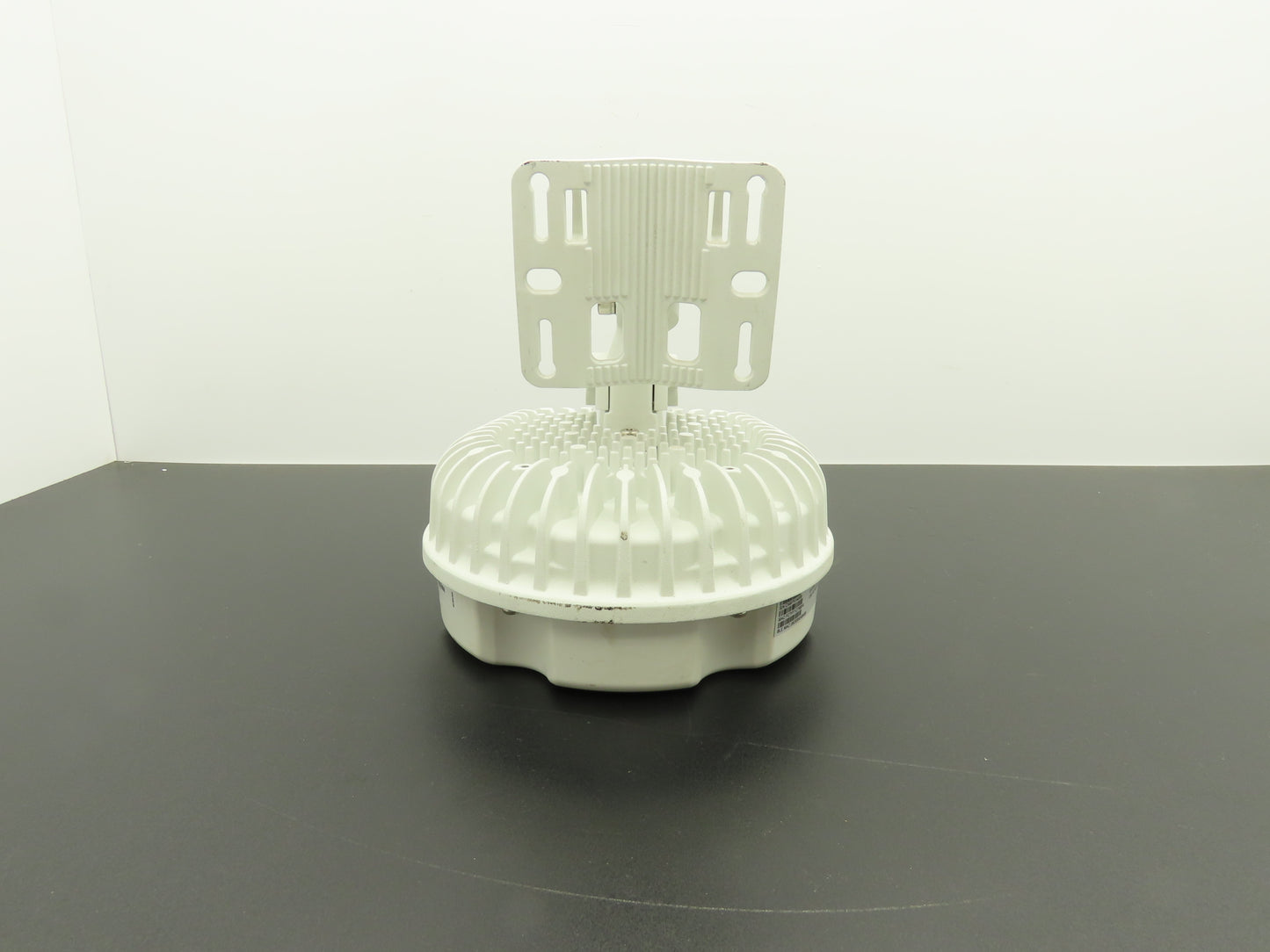 Aruba APEX0577 WiFi 6 Outdoor Wireless Access Point 802.11ax Weatherproof