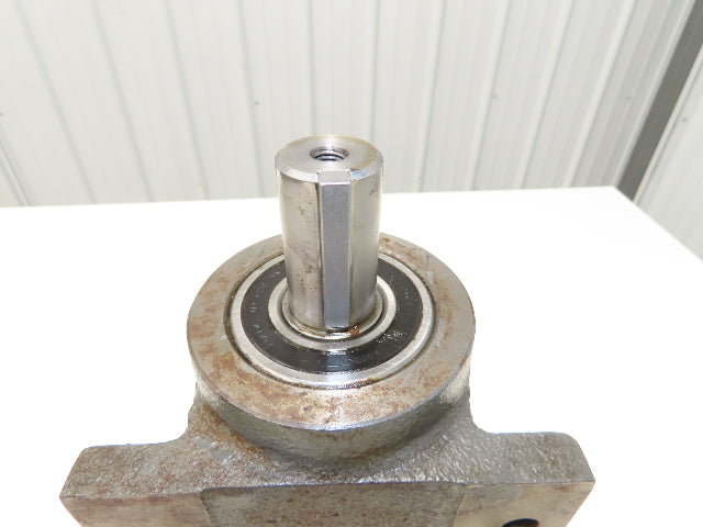 Mitsubishi CHVW 65R0-35.5 Worm Gearbox 38:1 Reducer 0.64kW 44rpm W/Bracket