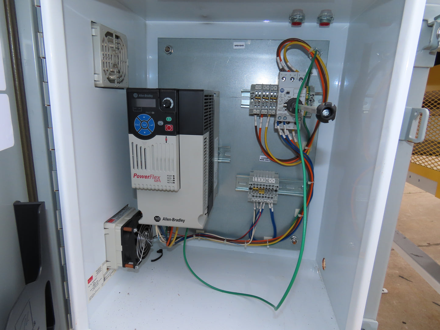 Hytrol BPC 49"x 56' Incline Belt Conveyor 7.5Hp 3PH Center Drive 170fpm 108"H