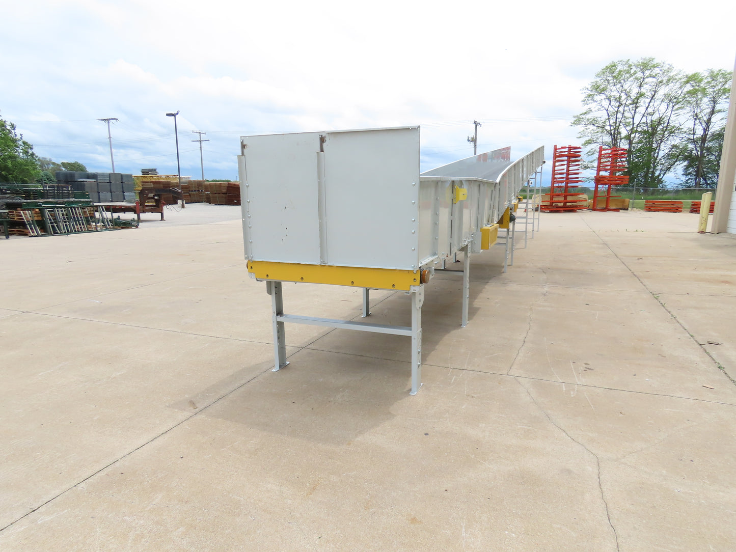 Hytrol BPC 49"x 56' Incline Belt Conveyor 7.5Hp 3PH Center Drive 170fpm 108"H