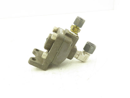 American Standard P54350-2 Pneumatic Shuttle Valve 200psi  1/4" Ports