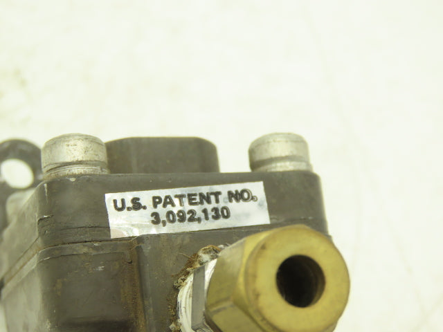 American Standard P54350 Pneumatic Shuttle Valve 200psi  1/4" Ports