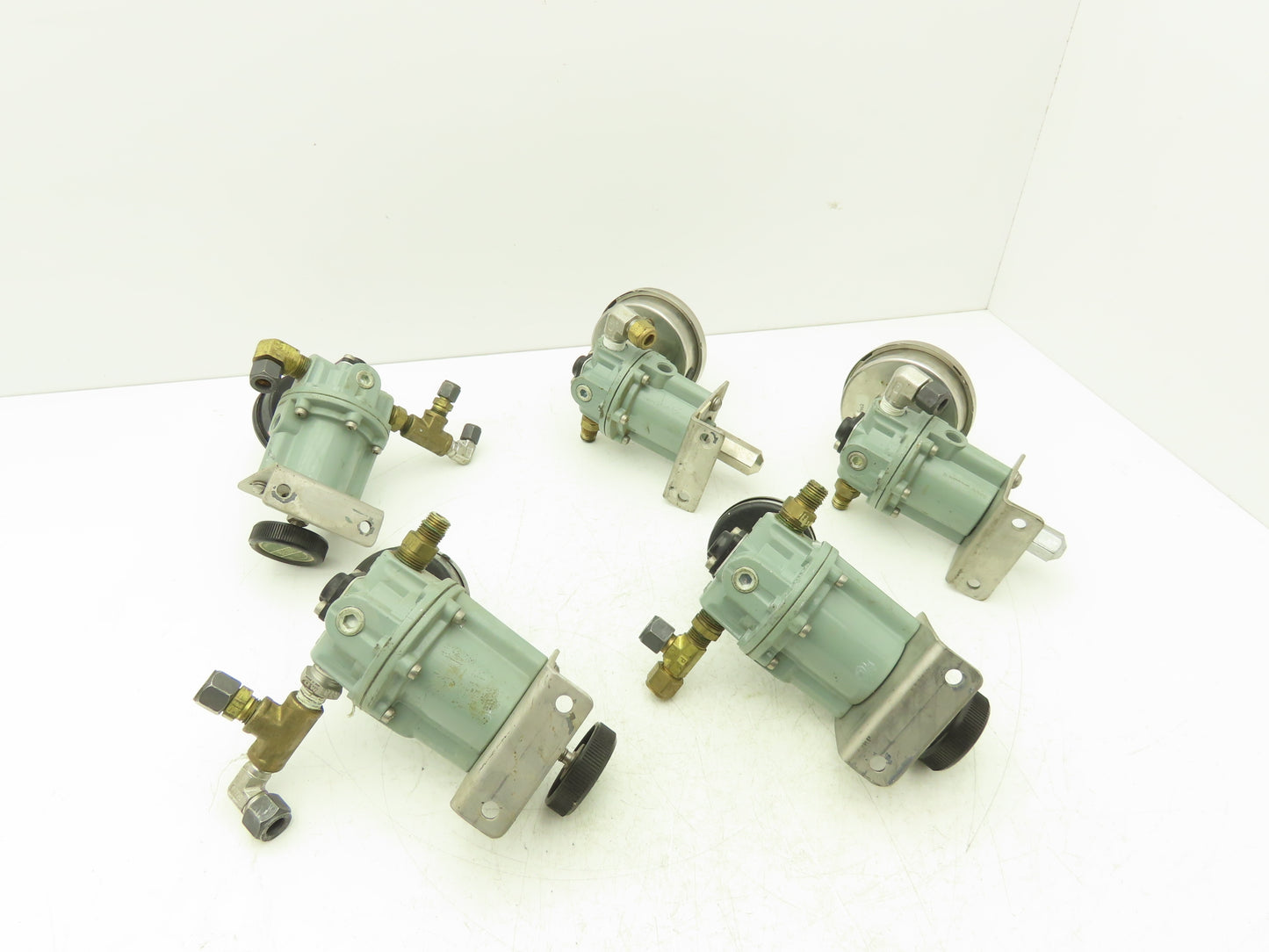Beloit MC2-75-120B Pneumatic Air Regulator Valve W/Guage 60psi 3/8" NPT Lot Of 5