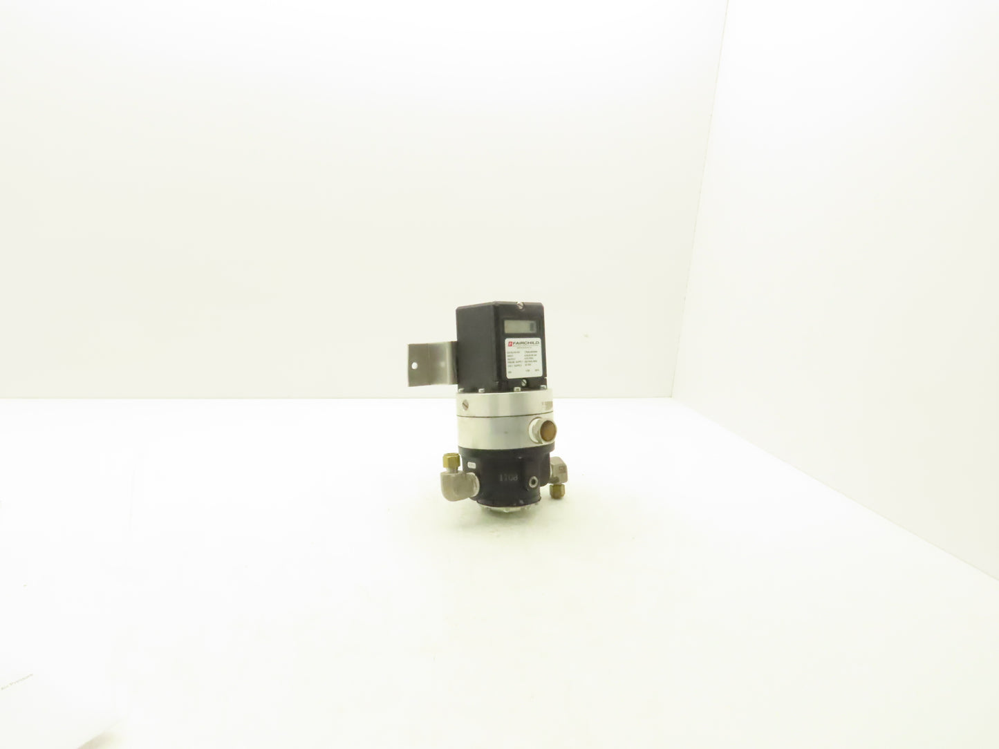 Fairchild T7945-4050604 Electro-Pneumatic Transducer Pressure Regulator 0-75psi