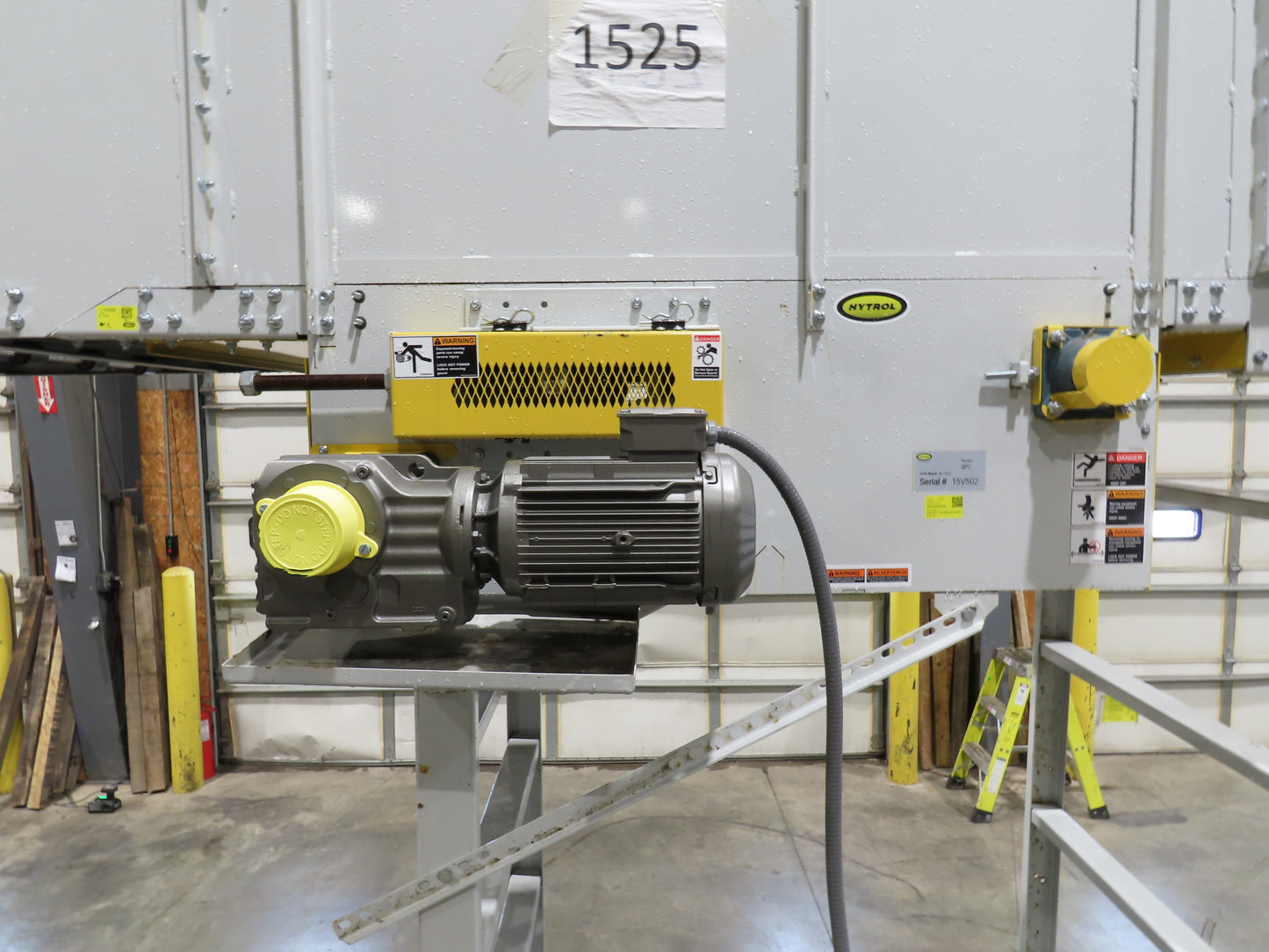 Hytrol BPC 43"x 15' Slider Bed Conveyor 41" Belt 3Hp 3PH Center Drive 160fpm